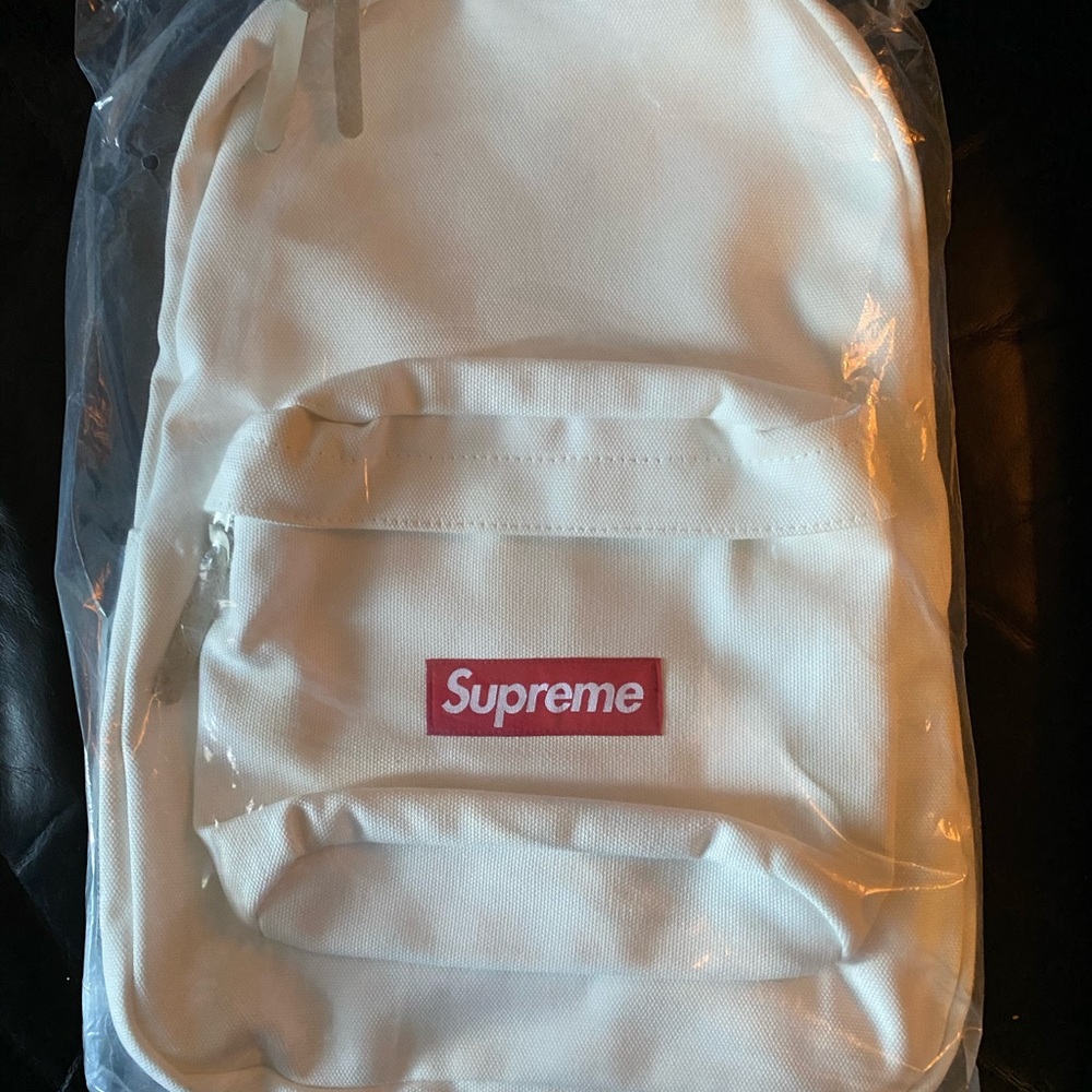 NEW! SUPREME CANVAS BACKPACK🔥-White - Picture 3 of 16